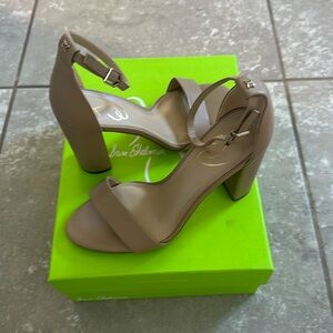 BNWT San Edelman Yaro Nude size 7.5